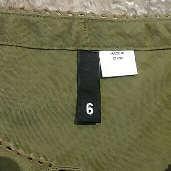 Chic Green Midi Skirt with Flared Hem - Picture 5 of 6